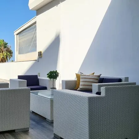 Apartment Phaedrus Living: Seafront Luxury Flat Pallini Court 113 *